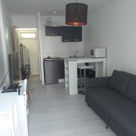 Studio Meuble Wifi A Proximite Du Tram Castelnau-le-Lez Exteriör bild